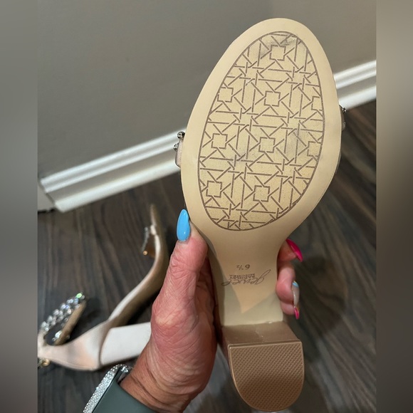 Jewel Badgley Mischka - Picture 6 of 11